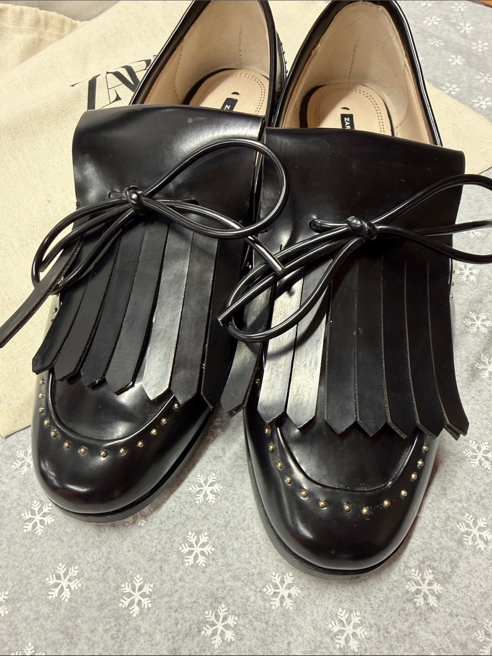 ZARA BASIC Black Faux Leather Loafers 39 • Studded & Pearl Detail • NWOT + Dust